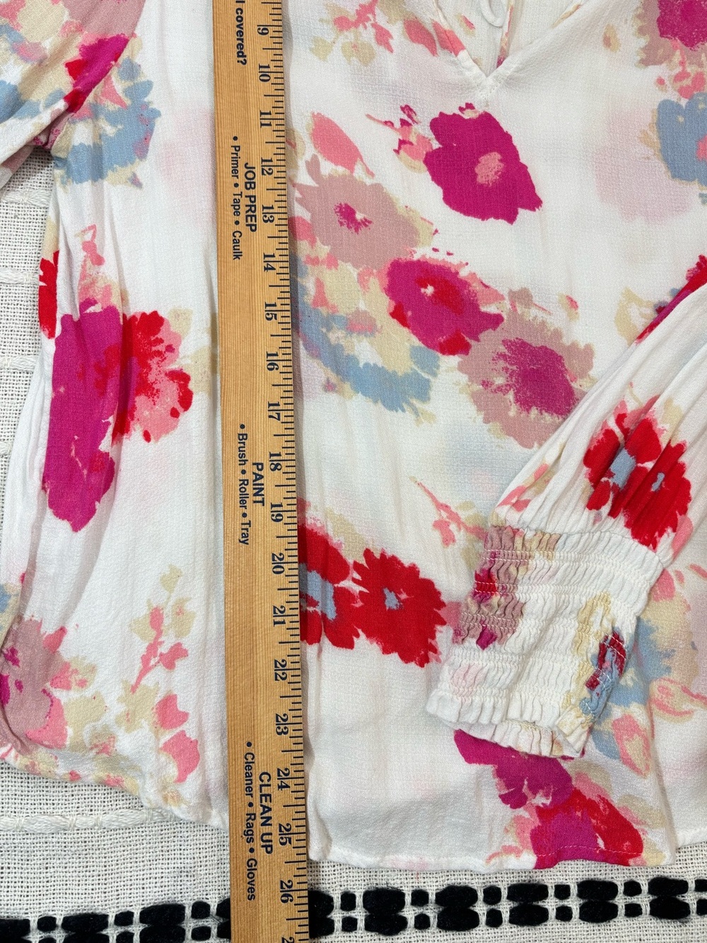 Lucky Brand Floral Peasant Blouse Top Boho Tie Neck Smocked Cuff Size Large - Picture 12 of 12